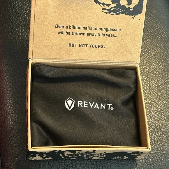 NIB Oakley Holbrook XL Elite Polarized Ice Blue Replacement Lenses (1 Pair) - Picture 3 of 5